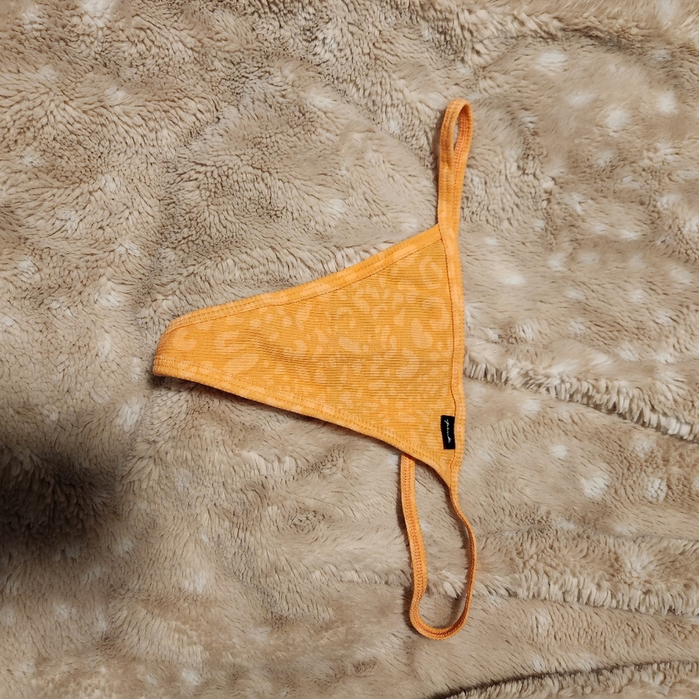 Nwt medium Victoria Secret Pink leopard thong